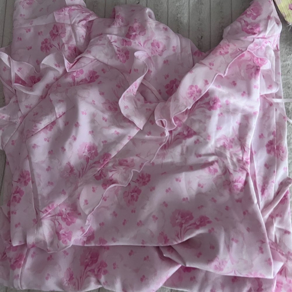 PINK Victoria's Secret Light Pink Floral Top